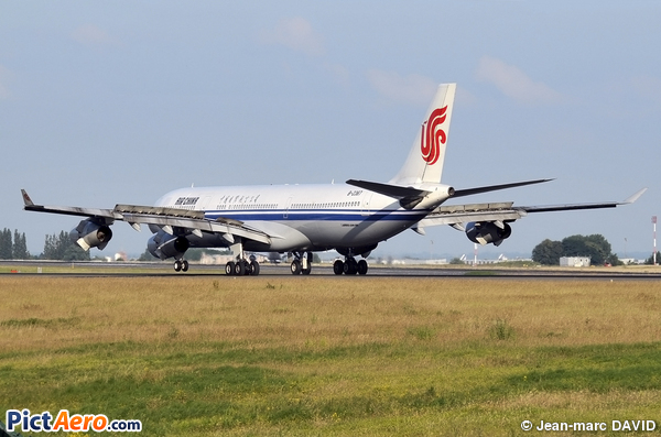 Airbus A340-313X (Air China)