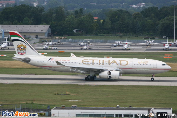 Airbus A330-243 (Etihad Airways)