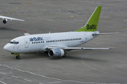 Boeing 737-548