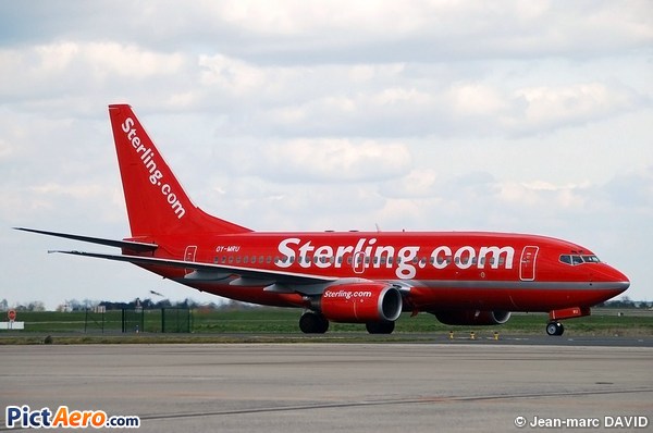 Boeing 737-73S (Sterling Airlines)