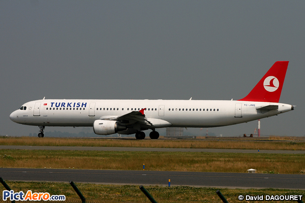Airbus A321-211 (Turkish Airlines)