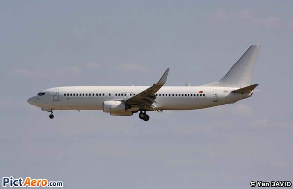 Boeing 737-86J (Saga Airlines)