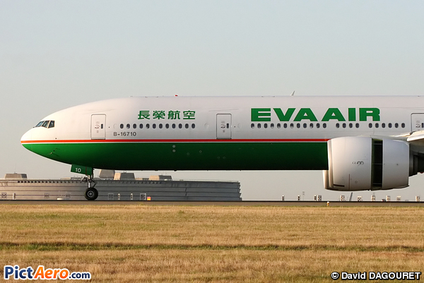Boeing 777-35E/ER (Eva Air)