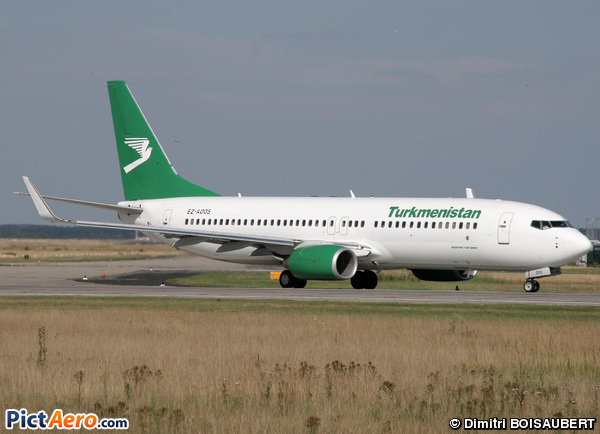 Boeing 737-82K/WL (Turkmenistan Airlines)
