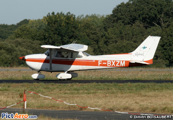 Reims F172-M Skyhawk (SOCIETE DES TECHNIQUES AERONAUTIQUES DE RADIOCOMMUNICATION / STAR (SARL) )