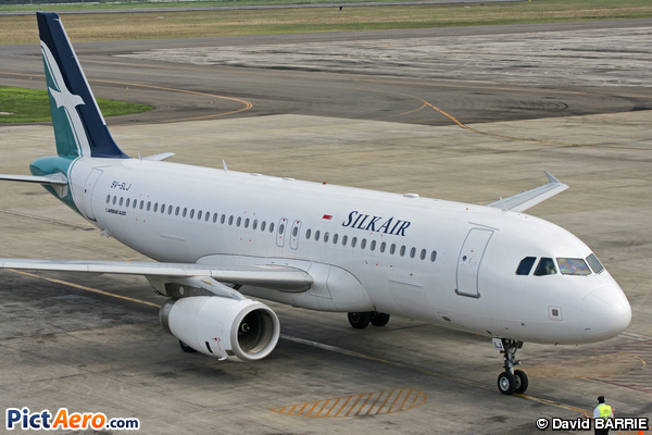 Airbus A320-232 (SilkAir)