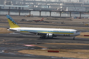 Boeing 767-381/ER (JA8258)