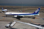 Boeing 767-381/ER (JA8670)
