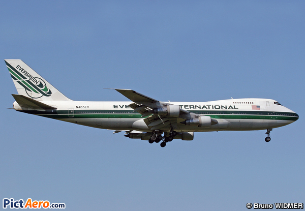 Boeing 747-212B(S) (Evergreen International Airlines)