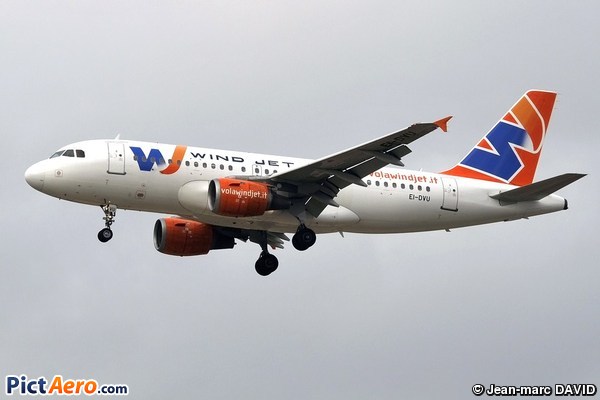 Airbus A319-113 (Wind Jet)