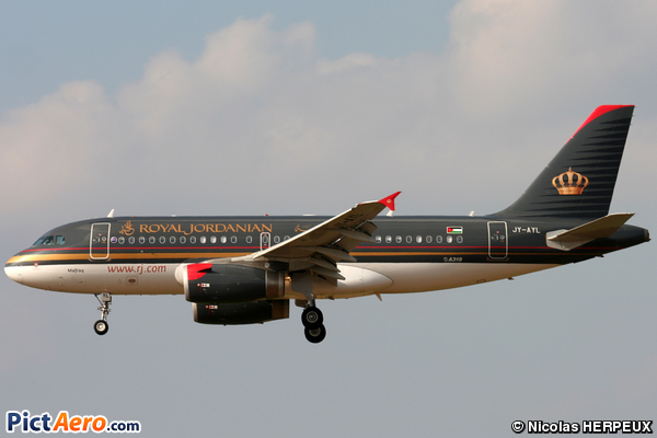 Airbus A319-132 (Royal Jordanian)