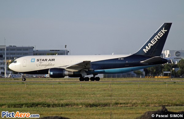 Boeing 767-25E/F (Star Air)