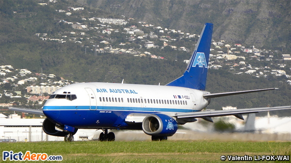 Boeing 737-53A (Air Austral)