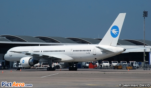 Boeing 757-2Q8 (Ariana Afghan Airlines)