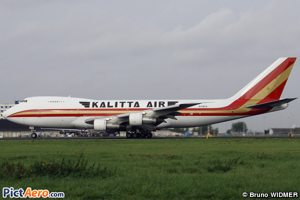 Boeing 747-122(SF) (Kalitta Air)