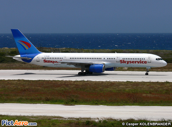 Boeing 757-25F (Skyservice Airlines)