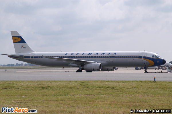 Airbus A321-131 (Lufthansa)