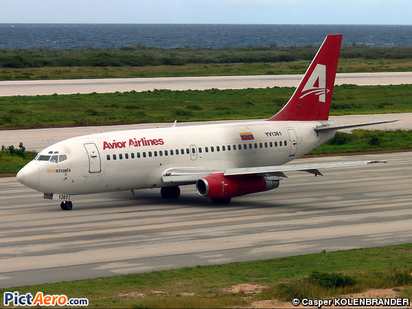 Boeing 737-2H4/Adv  (Avior Airlines)