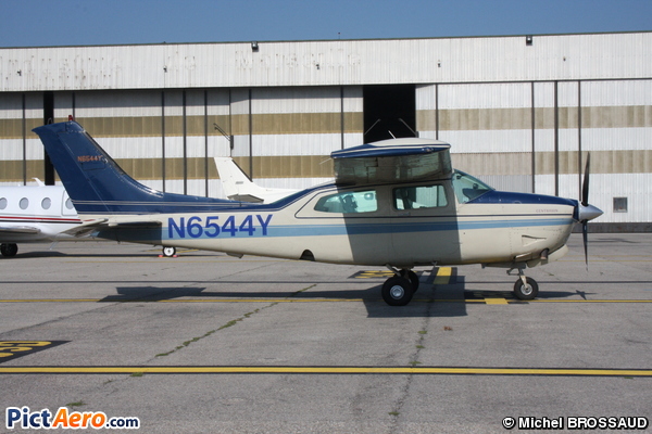 Cessna T210N Turbo Centurion ( Aero Metric Inc)