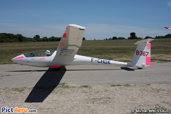Centrair C-101A (Aéroclub de St Remy les Alpilles)
