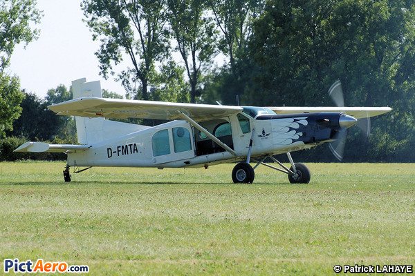 Pilatus PC-6/B2-H4 Turbo Porter (BTNB SARL / Natexis Lease SA)