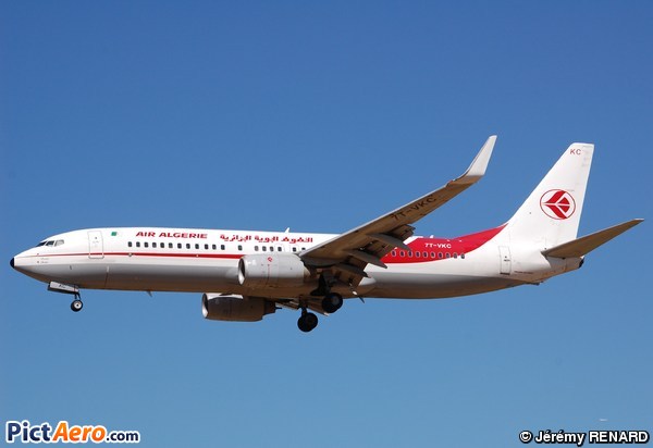 Boeing 737-838 (Air Algerie)