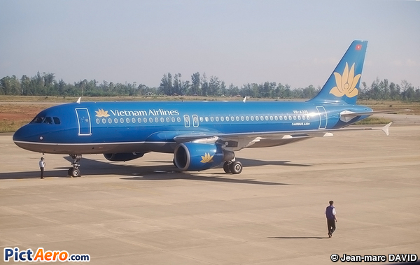 Airbus A320-214 (Vietnam Airlines)