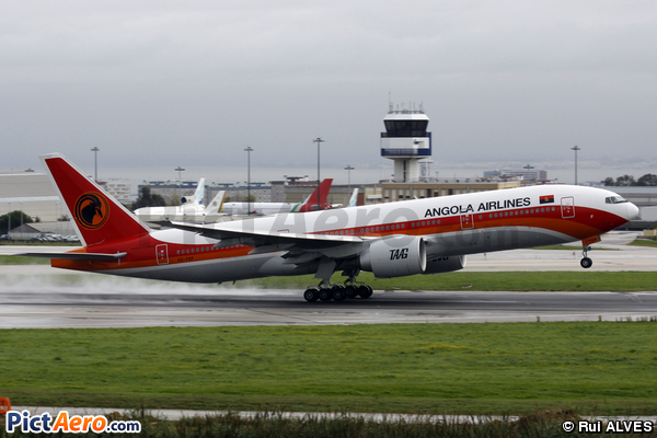 Boeing 777-2M2/ER (TAAG Angola Airlines)