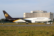 Boeing 767-34AF/ER