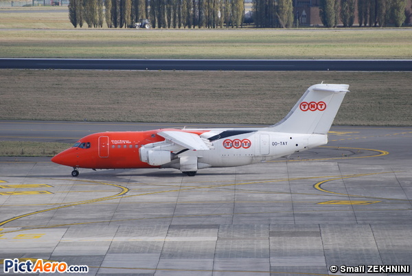 British Aerospace BAe-146-200QC  (TNT Airways)