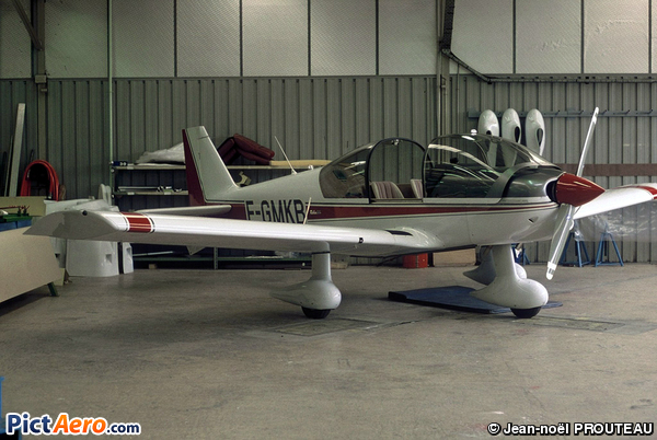Robin HR 200-120 B (Aéroclub de Bourg en Bresse)