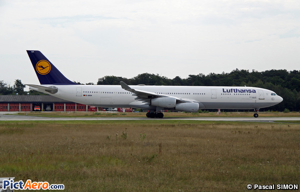 Airbus A340-311 (Lufthansa)