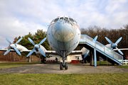 Iliouchine Il-18D (OK-WAJ)