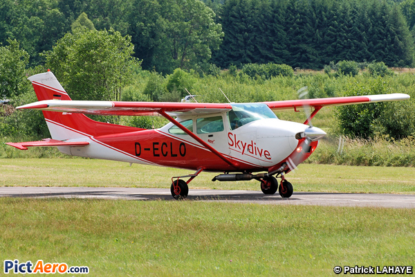 Reims Cessna F182Q Skylane (FSC Münster (Fallschirmsport-Club Münster))