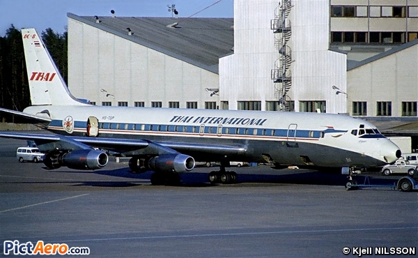 Douglas DC-8-32 (Thai Airways International)