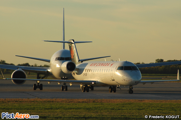 Bombardier CRJ-100ER (Air Canada)