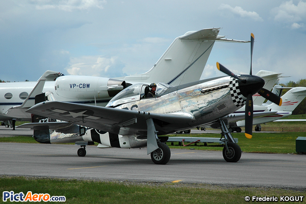 North American P-51D Mustang (Vintage Wings Of Canada/Les Ailes d' Époque Du Canada)