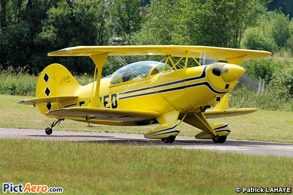 Pitts S-2A (Private / Privé)