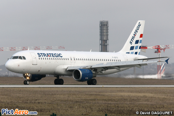 Airbus A320-212 (Strategic Airlines)