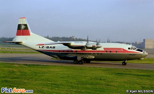Antonov An-12B (Balkan-Bulgarian Ailines Cargo)