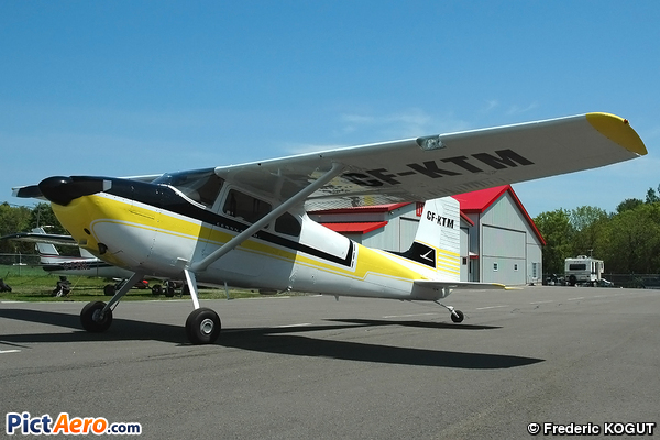Cessna 180A Skywagon (Privé )