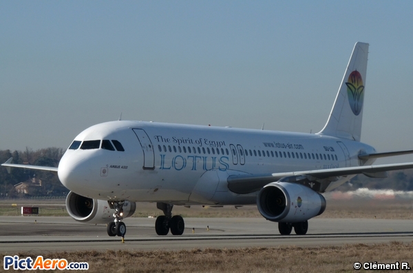 Airbus A320-232 (Lotus Air)
