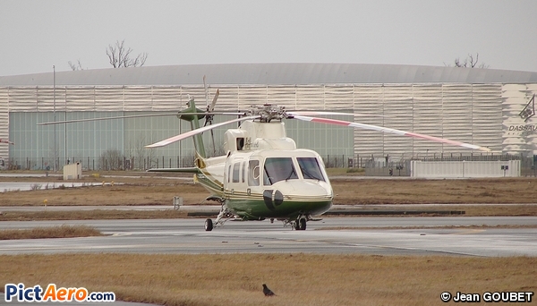 Sikorsky S-76C (Air Harrods)