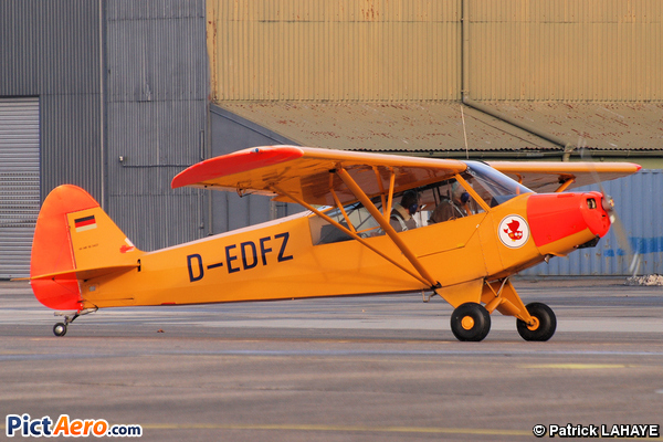 Piper PA-18-95 Super Cub (Private / Privé)