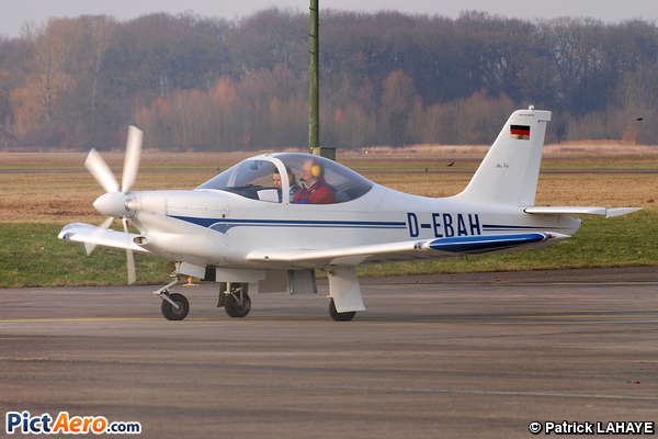 HB Flugtechnik HB-207 Alfa (Private / Privé)