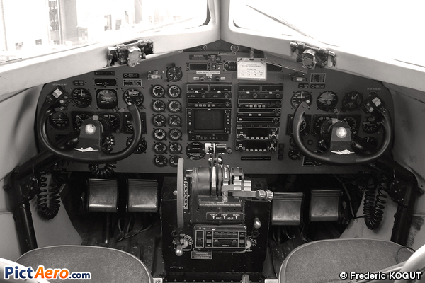 Douglas DC-3C (Enterprise Air)