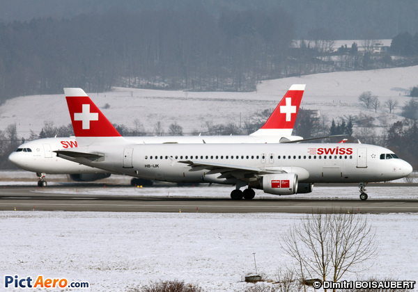 Airbus A320-214 (Swiss International Air Lines)