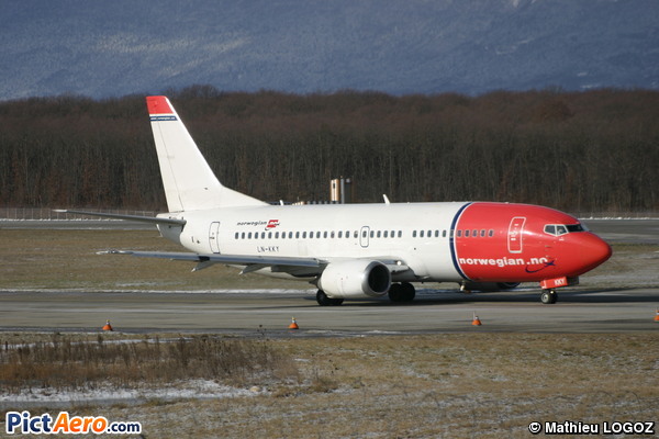 Boeing 737-33S (Norwegian Air Shuttle)