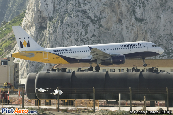Airbus A320-212 (Monarch Airlines)