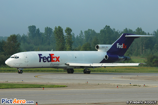 Boeing 727-225/Adv(F) (FedEx)